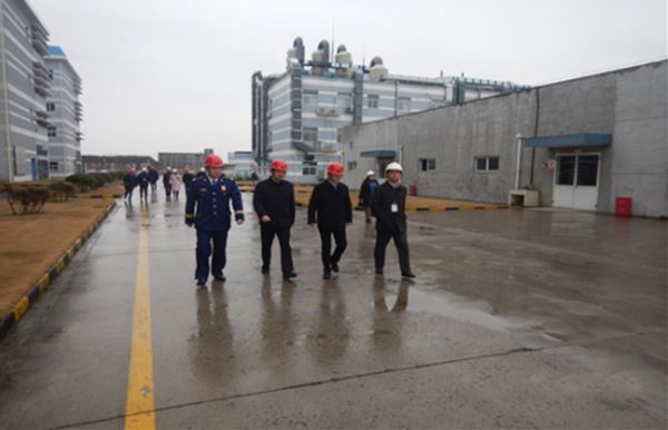 江市長帶隊到慧聚藥業(yè)檢查安全生產(chǎn)工作